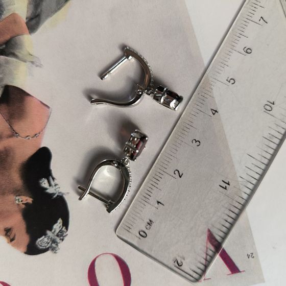 Silver earrings with garnet 2.605ct