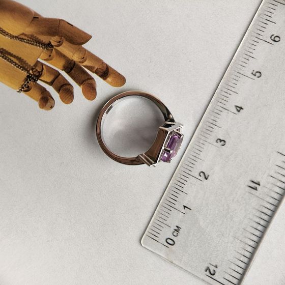 Silver ring with alexandrite 2.25ct