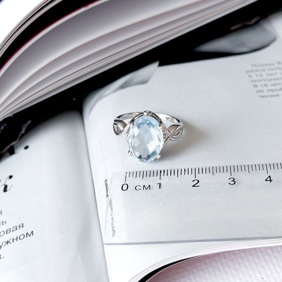 Серебряное кольцо с топазом 6.743ct
