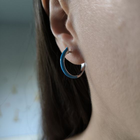 Silver earrings with phianites, semallu