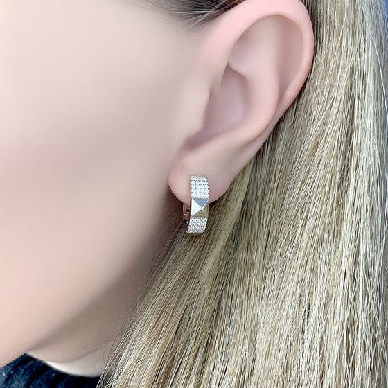 Серебряные серьги с фианитами