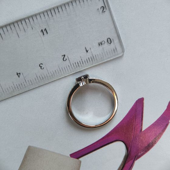 Silver ring with garnet 0.798ct