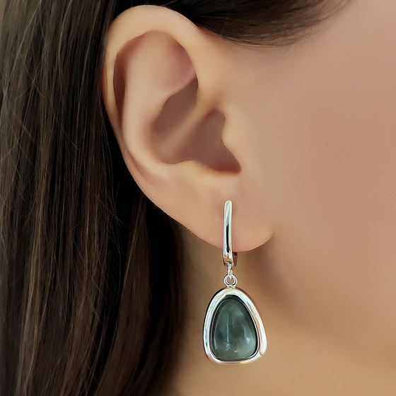 Sterling silver earrings with 11.207ct