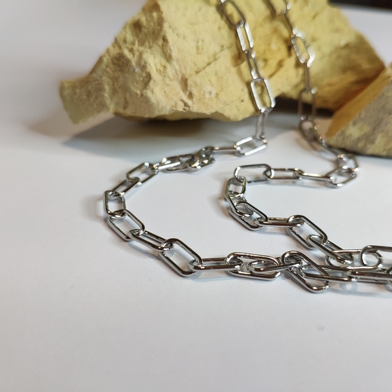 Silver necklace without stones