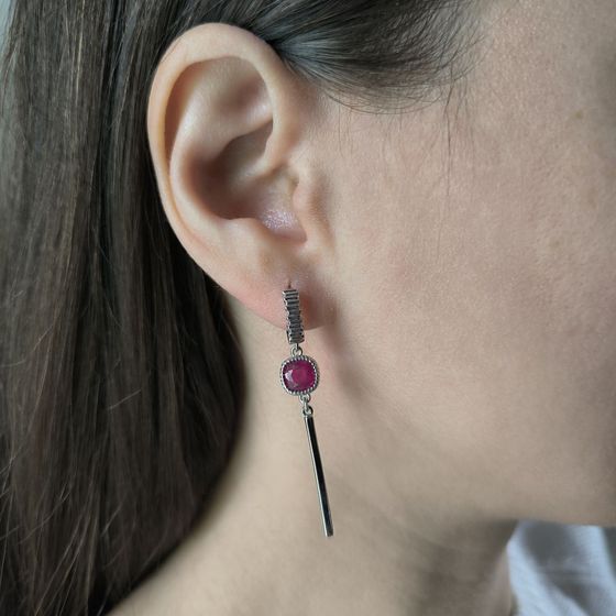 Silver earrings with ruby