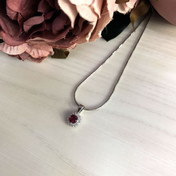 Silver pendant with a 0.948-carat ruby