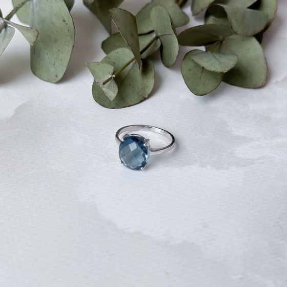 Серебряное кольцо с топазом Лондон Блю 4.038ct