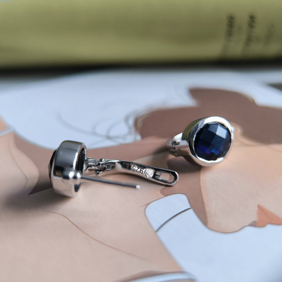 Silver earrings with sapphire nano 4.52ct