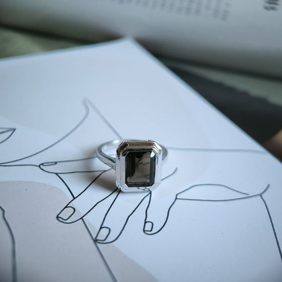 Срібна каблучка з раухтопазом (димчастим кварцом) 2.842ct