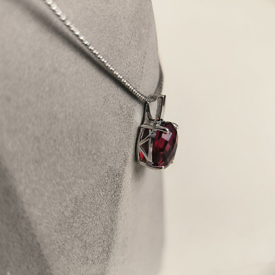 Серебряная подвеска с гранатом nano 2.188ct