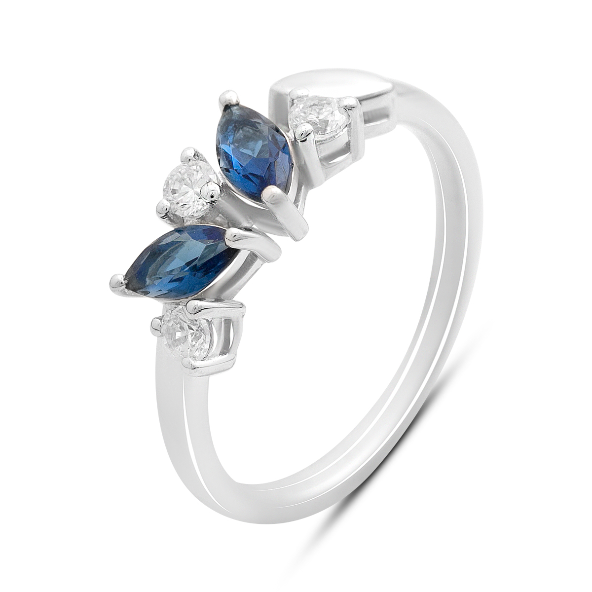 Silver ring with sapphire nano