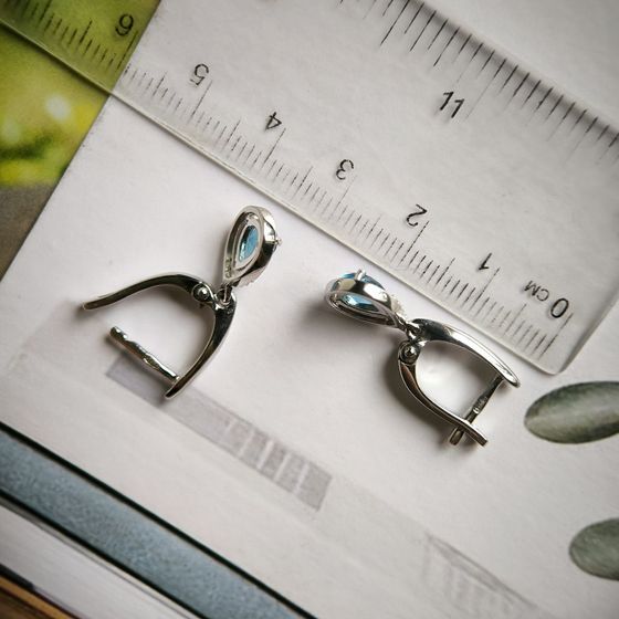 Silver Earrings with a 1.11-carat London Blue Topaz