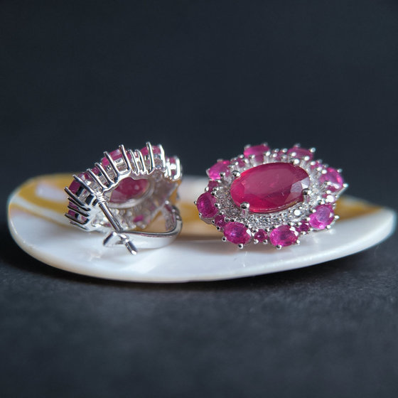 Срібні сережки з рубіном 14.72ct, фіанітами