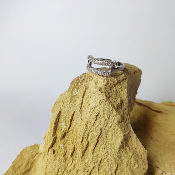 Silver Ring with Fianites