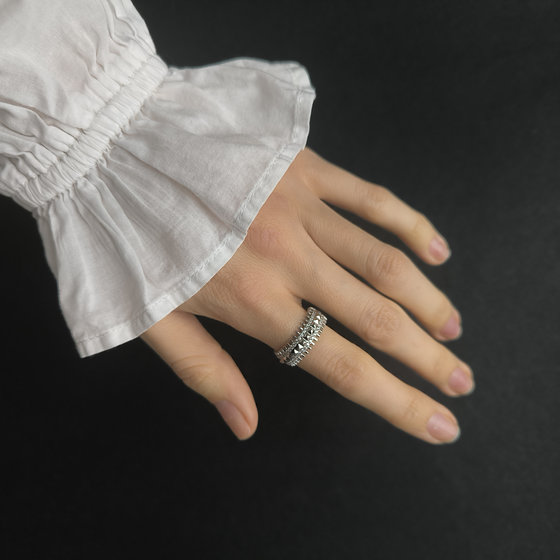 Silver ring with cubic zirconia