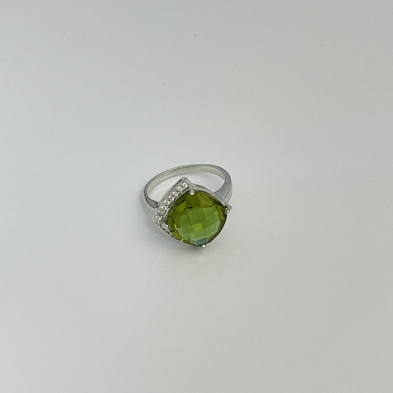 Silver ring with sultanite