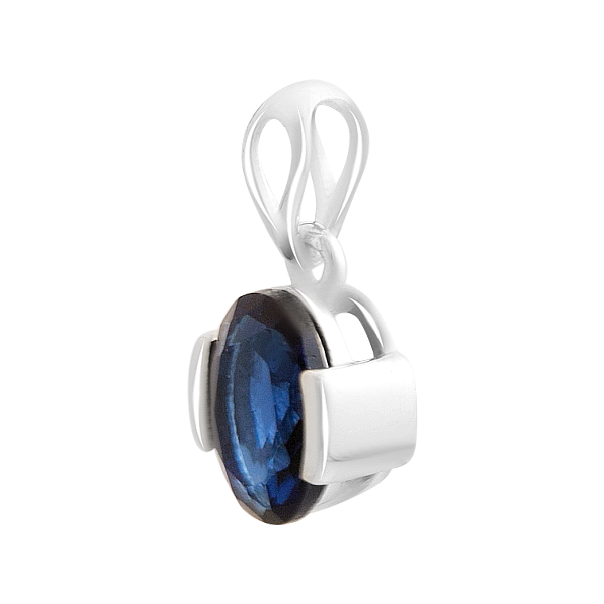 Silver pendant with a 0.908-carat nano sapphire