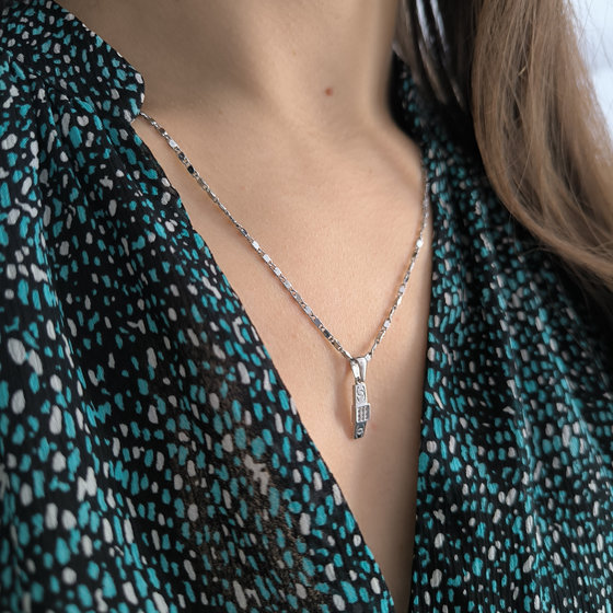 Sterling silver pendant with 0.09ct fianites
