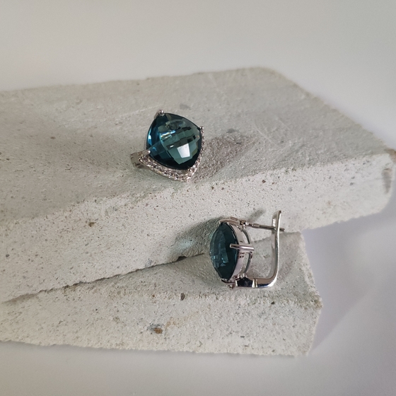 Серебряные серьги с топазом Лондон Блю 11.086ct
