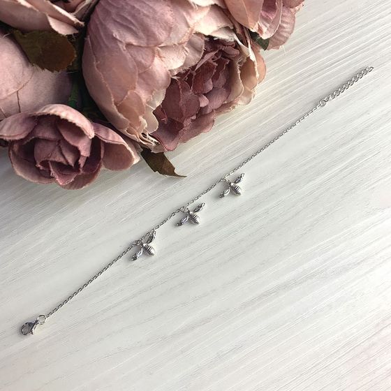 Silver bracelet without stones