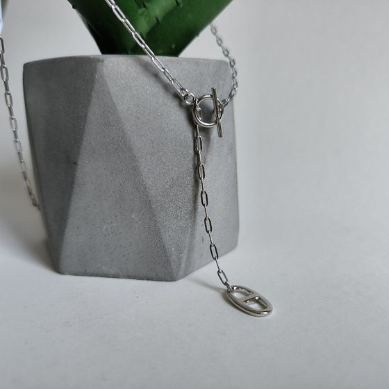 Silver necklace without stones