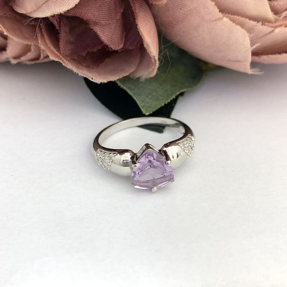 Срібна каблучка з аметистом 1.825ct