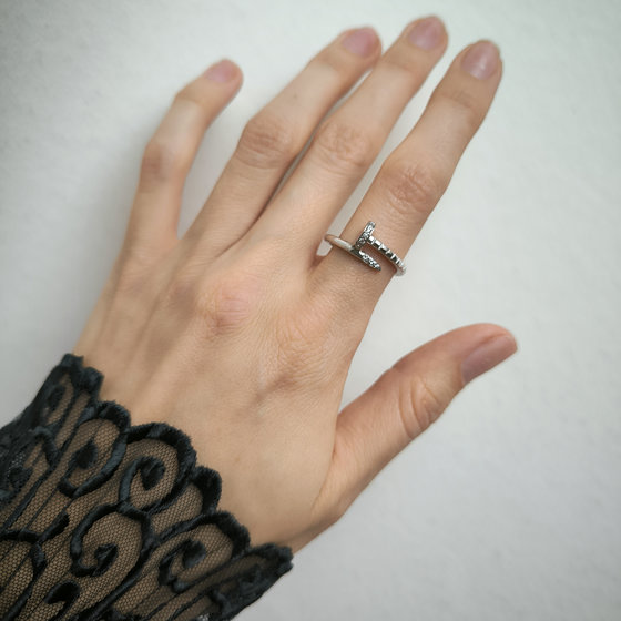 Серебряное кольцо с фианитами 0.12ct