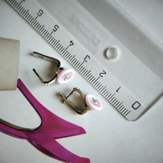 Silver earrings with cubic zirconia and ceramic