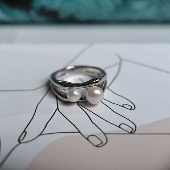 Серебряное кольцо с жемчугом 2.5ct