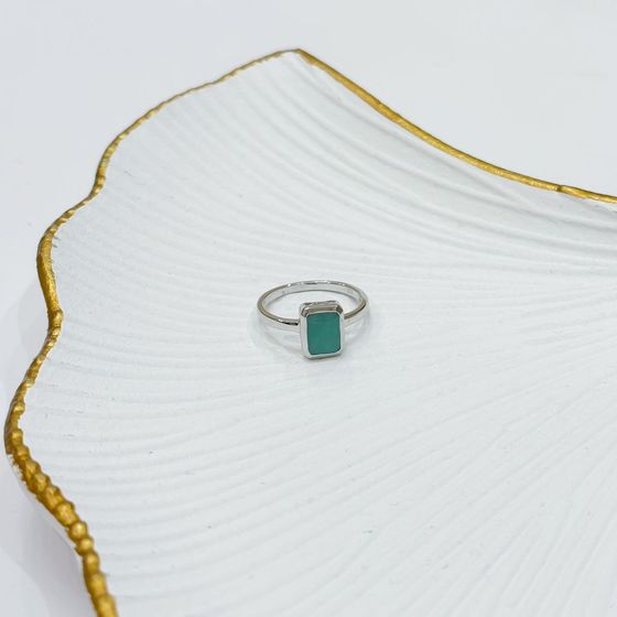 Silver ring with emerald