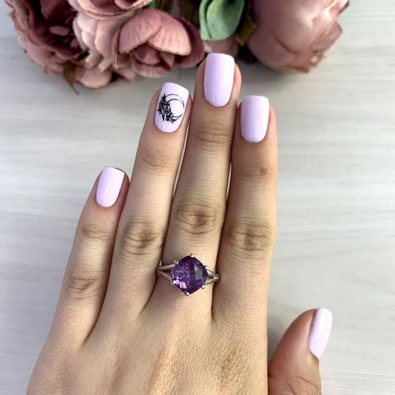 Серебряное кольцо с александритом 5.4ct