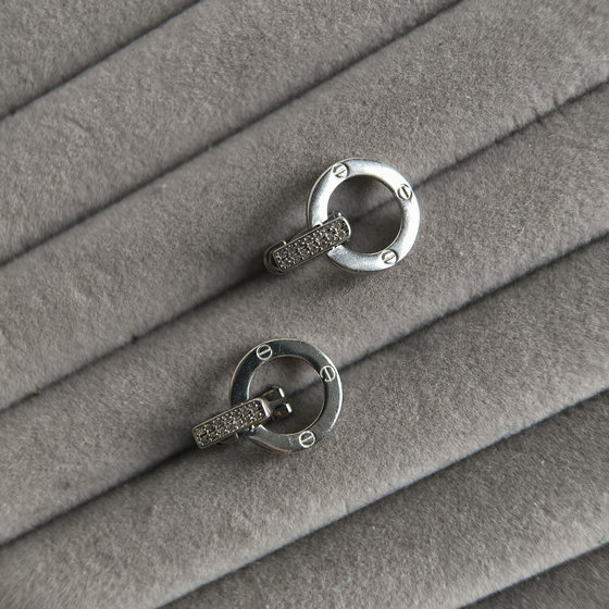 Silver earrings with cubic zirconia
