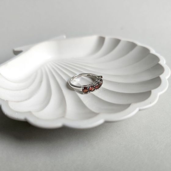 Серебряное кольцо с гранатом 1.6ct