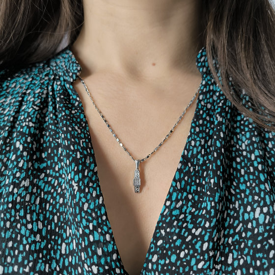 Sterling silver pendant with 0.09ct fianites