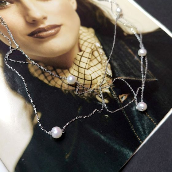 Silver necklace with baroque pearls