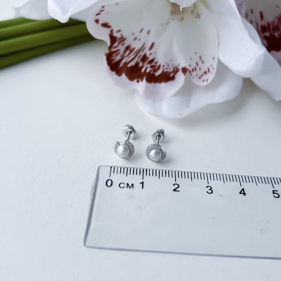 Silver earrings with pearls, fianites