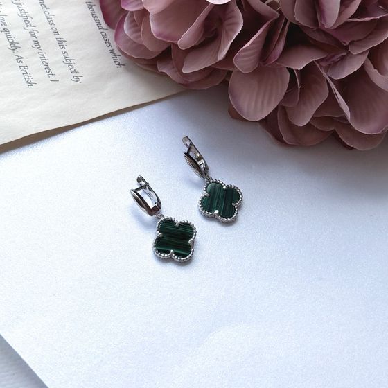 Silver earrings with malachite