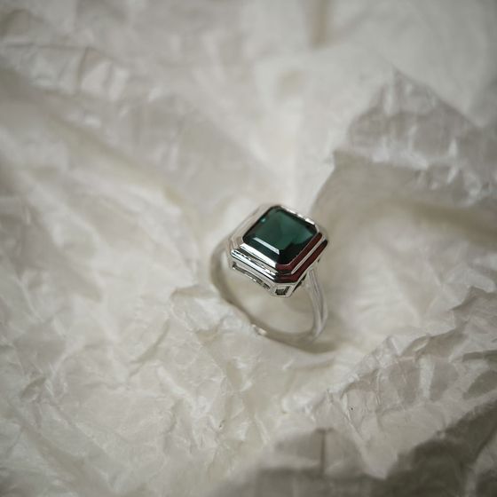 Silver ring with topaz London Blue 3ct