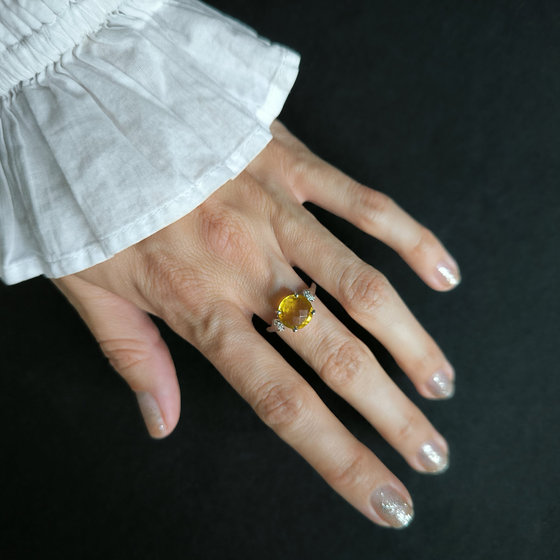 Серебряное кольцо с цитрином nano 3.58ct, фианитами