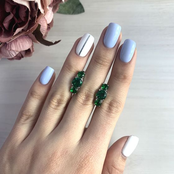 Silver earrings with emerald nano 3.2ct