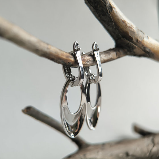 Silver earrings with cubic zirconia