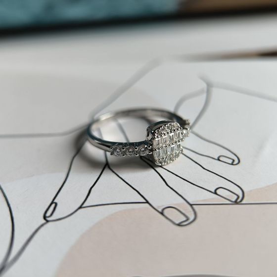 Silver Ring with Fianites