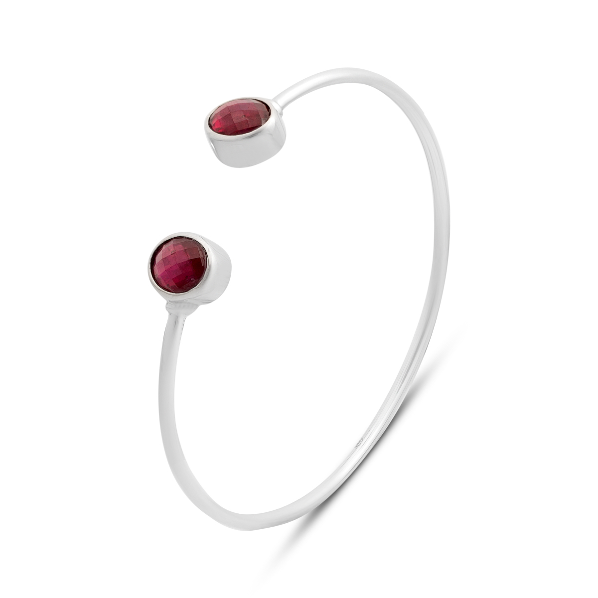 Silver bracelet with 7ct ruby