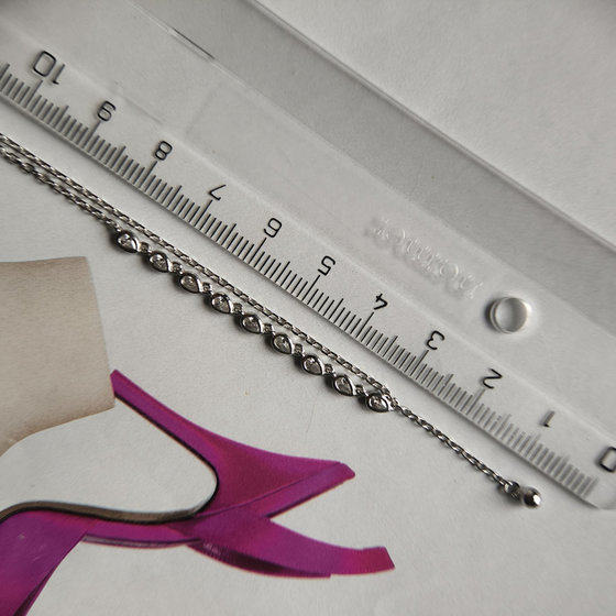 Silver necklace with cubic zirconia