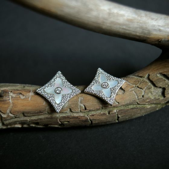 Silver earrings with phianites, mother of pearl