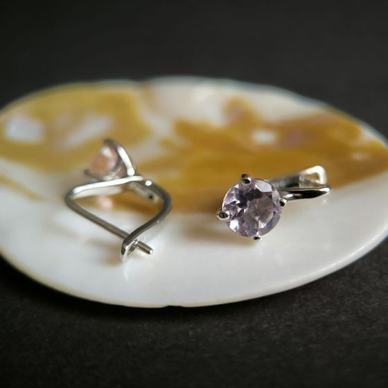 Silver earrings with amethyst