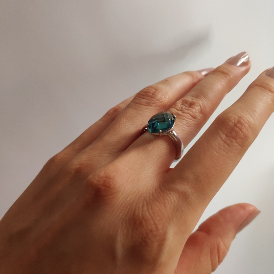 Серебряное кольцо с топазом Лондон Блю 4.918ct