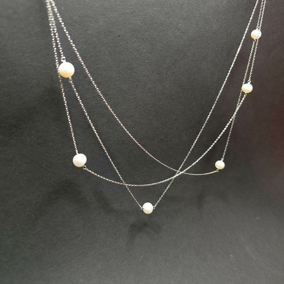 Silver necklace with baroque pearls