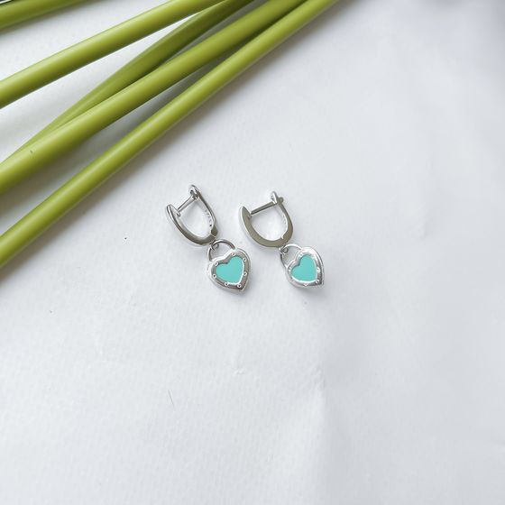 Silver earrings with yemallu