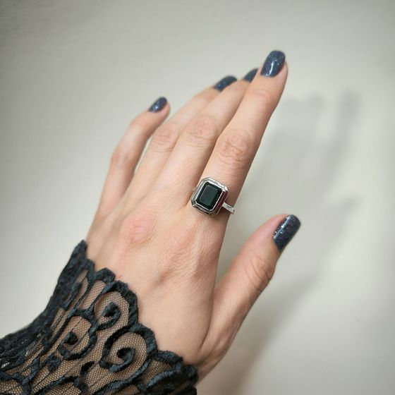 Silver ring with topaz London Blue 3ct